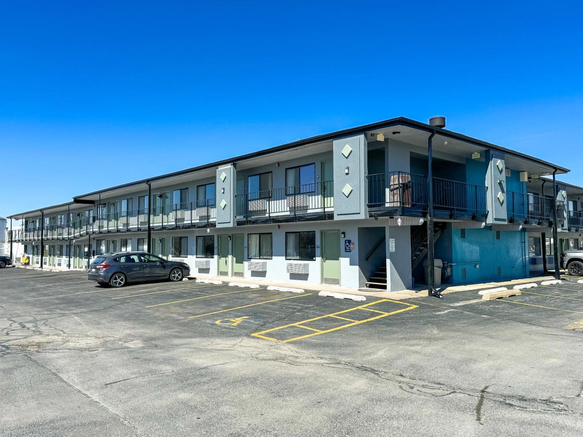 Super 7 Motel 코랄빌 외부 사진